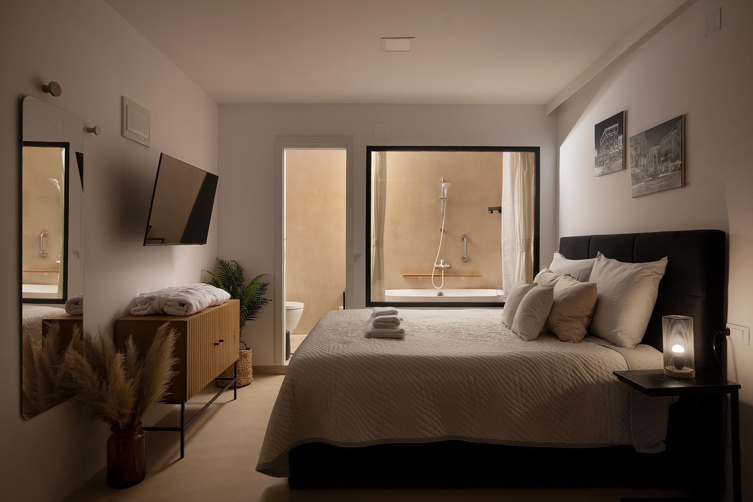 Deluxe Studio In City Center With Free Private Parking Ровинь Экстерьер фото