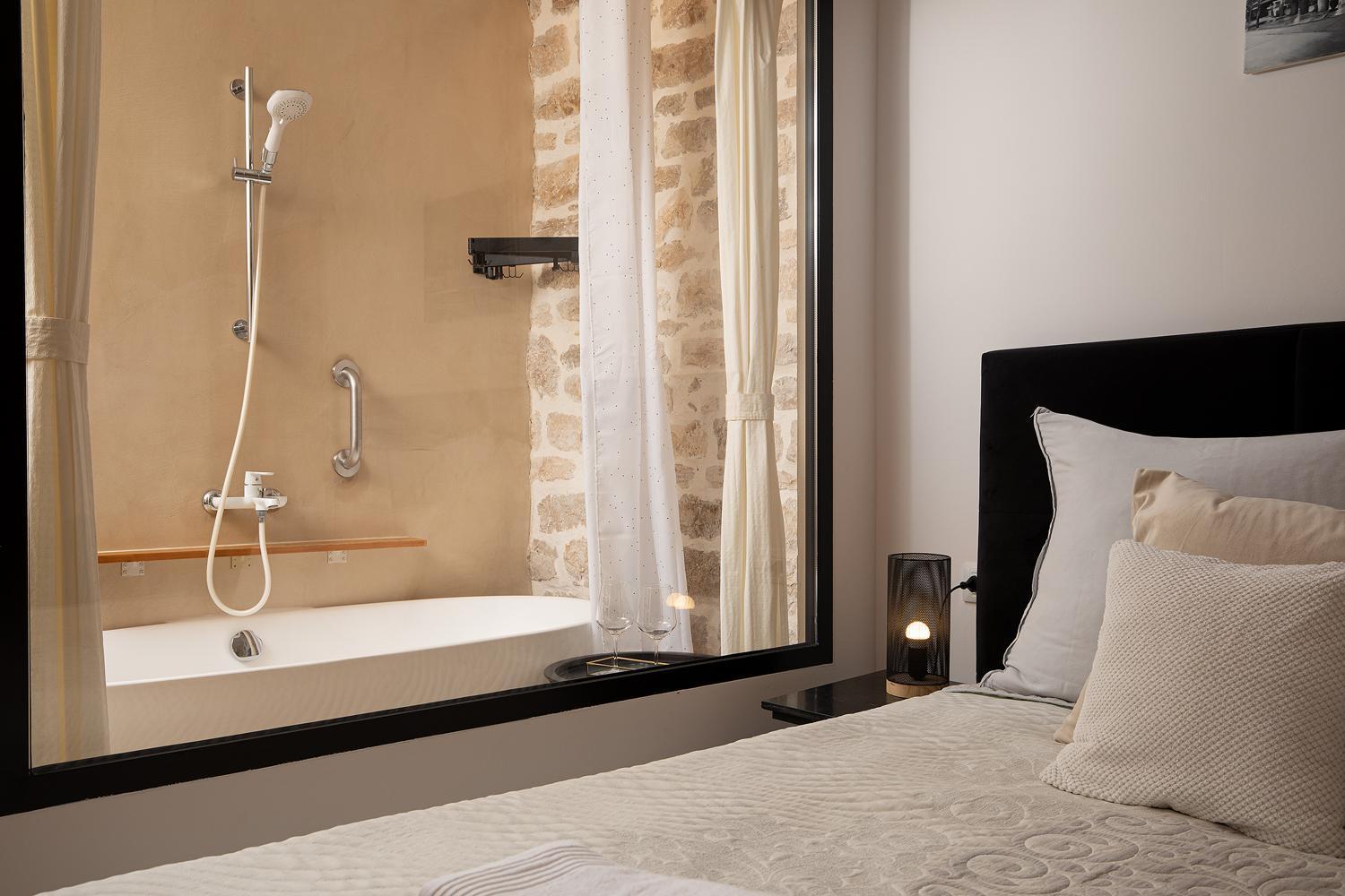 Deluxe Studio In City Center With Free Private Parking Ровинь Экстерьер фото